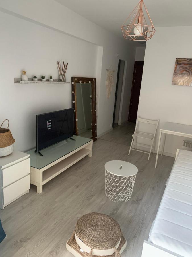 Acogedor Estudio En Primera Linea De Playa Benalmádena Eksteriør bilde